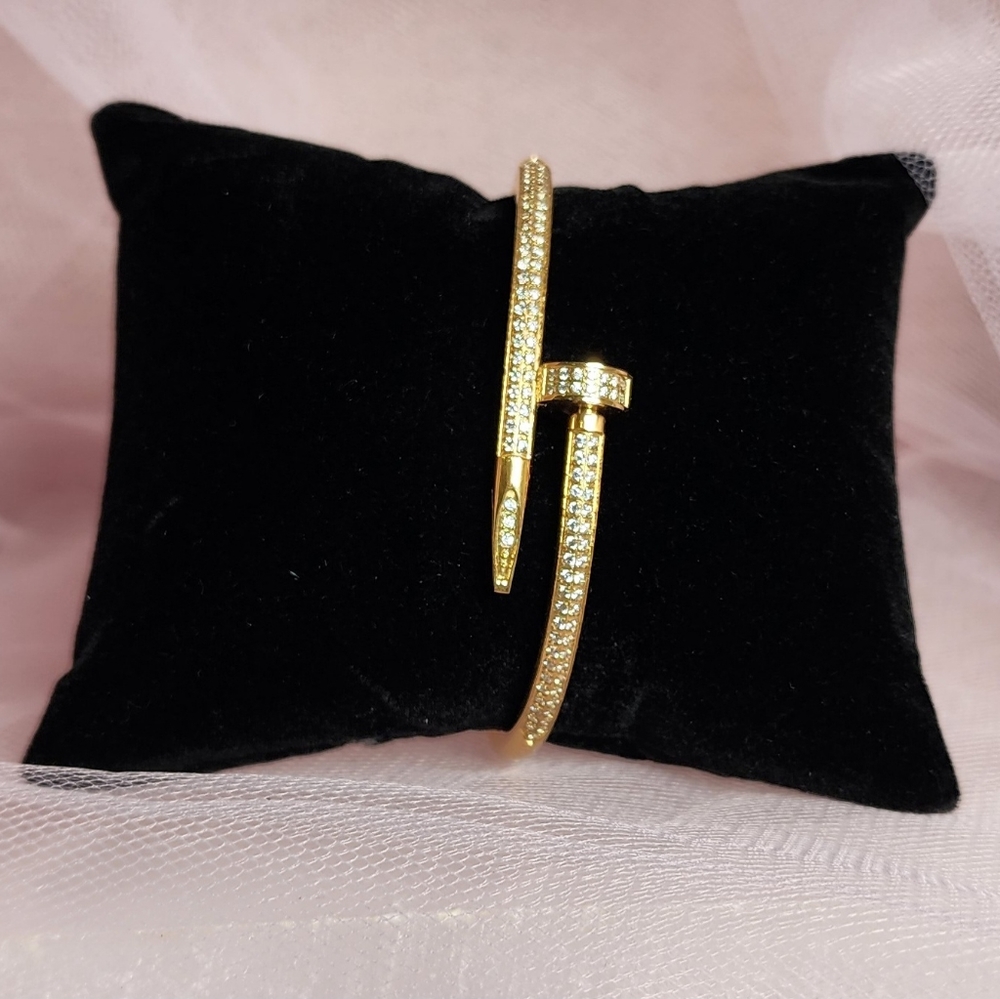 Bracelet w/Zirconia
